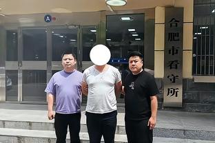 加油！男篮赛前训练 李凯尔、王哲林和胡明轩练罚球